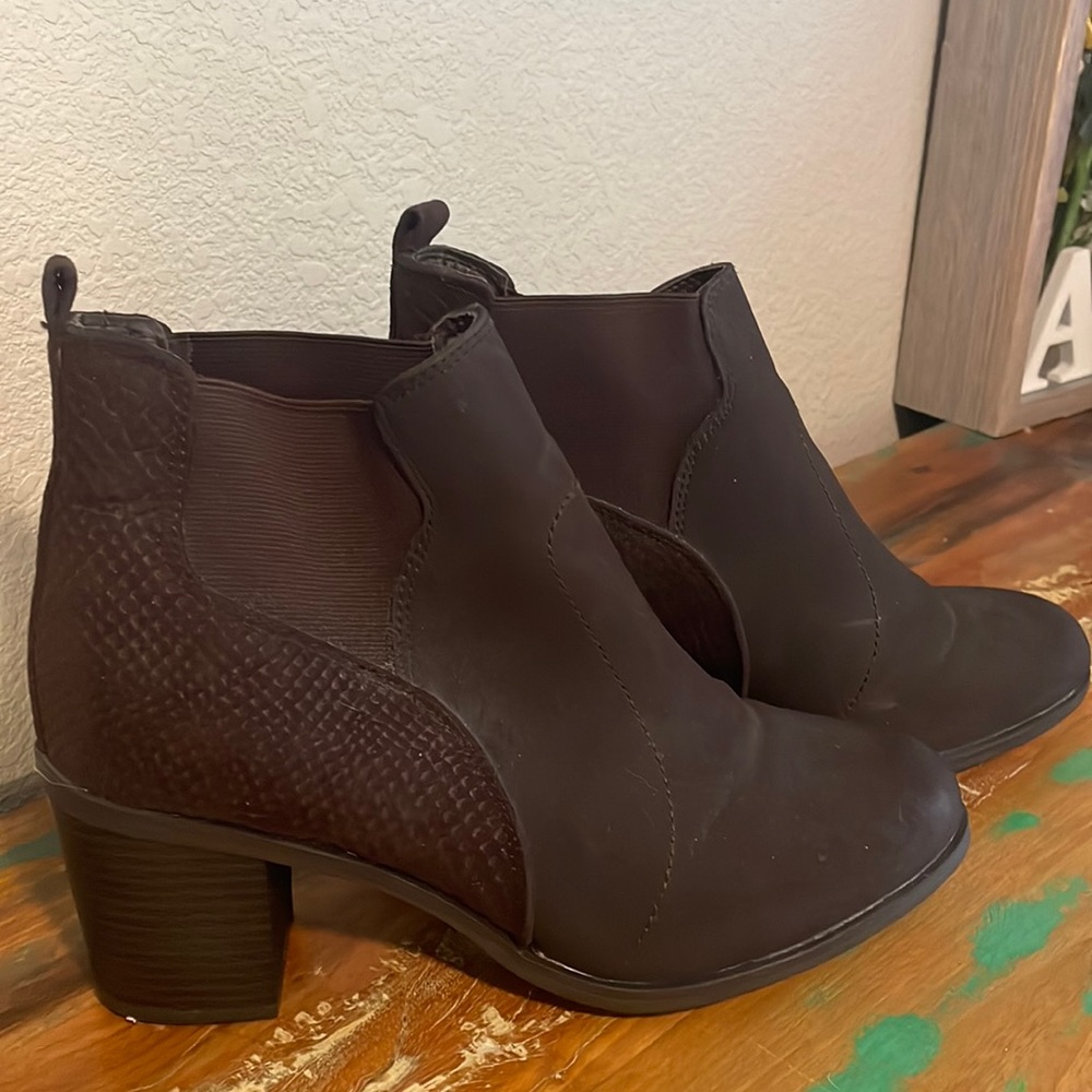 Size 9 1/2 Brown Booties
